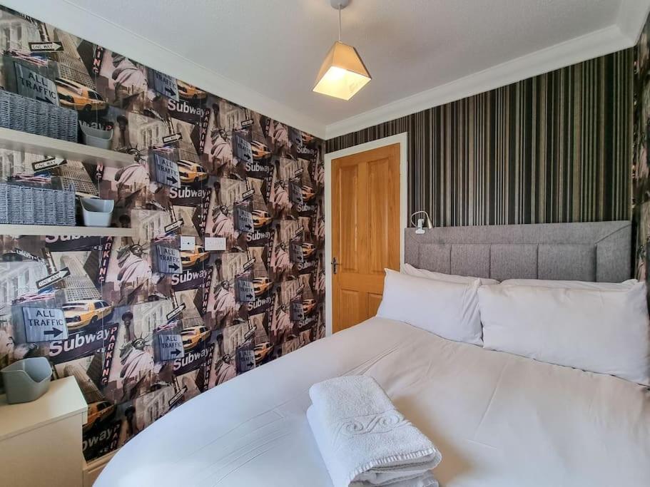 Stunning Family Home Close To The City Centre Manchester Exterior foto