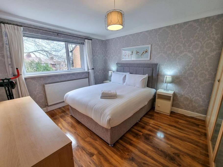 Stunning Family Home Close To The City Centre Manchester Exterior foto